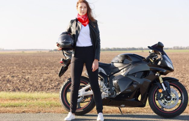 Comment avoir un tour de cou pour moto original ?