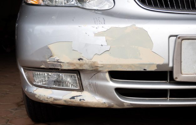 Comment réparer une peinture de voiture qui s’écaille ?